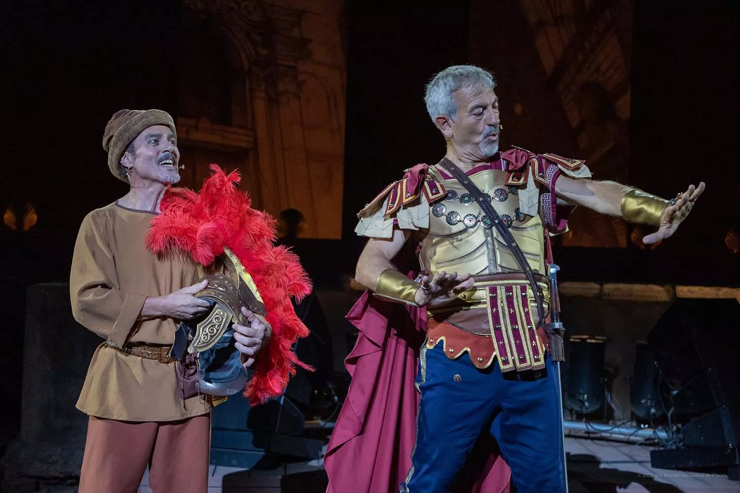 Pedro Casablanc se mete en la piel de Don Ramón María del Valle Inclán Pedro Casablanc se mete en la piel de Don Ramón María del Valle Inclán