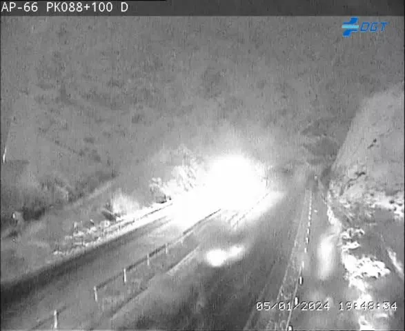 Imagen de la nieve en las carreteras de León