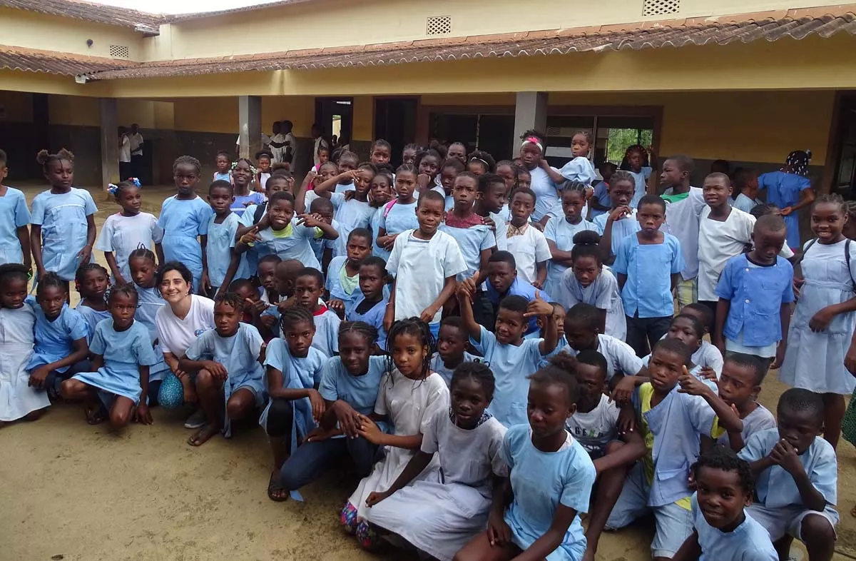  ‘Cooperación Bierzo Sur’: La ONG creada por una enfermera berciana que ayuda cada año a la población de Santo Tomé y Príncipe