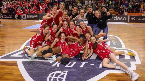 Baloncesto Femenino Infantil Castilla y León | @BaloncestoESP