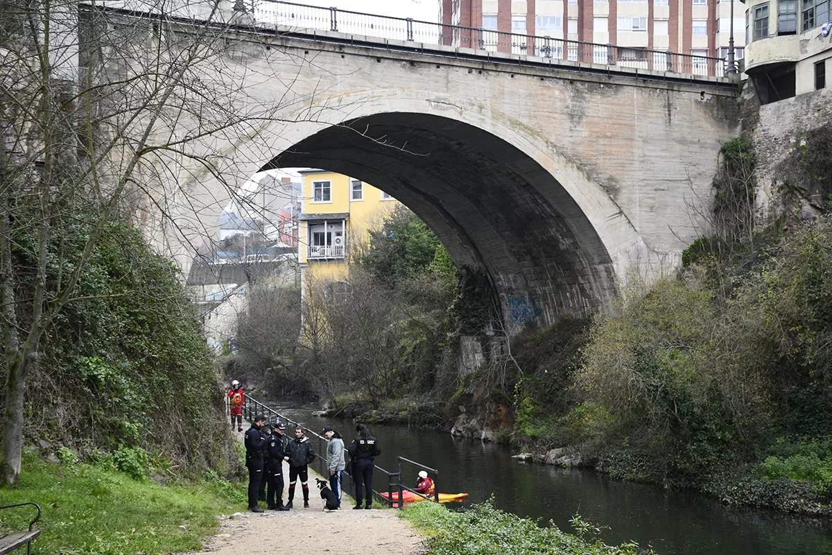 Dispositivo de búsqueda de la menor desaparecida en Ponferrada Dispositivo de búsqueda de la menor desaparecida en Ponferrada