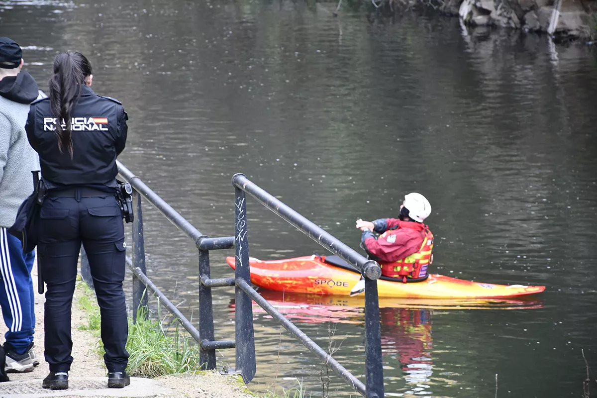 Dispositivo de búsqueda de la menor desaparecida en Ponferrada(1) Dispositivo de búsqueda de la menor desaparecida en Ponferrada(1)