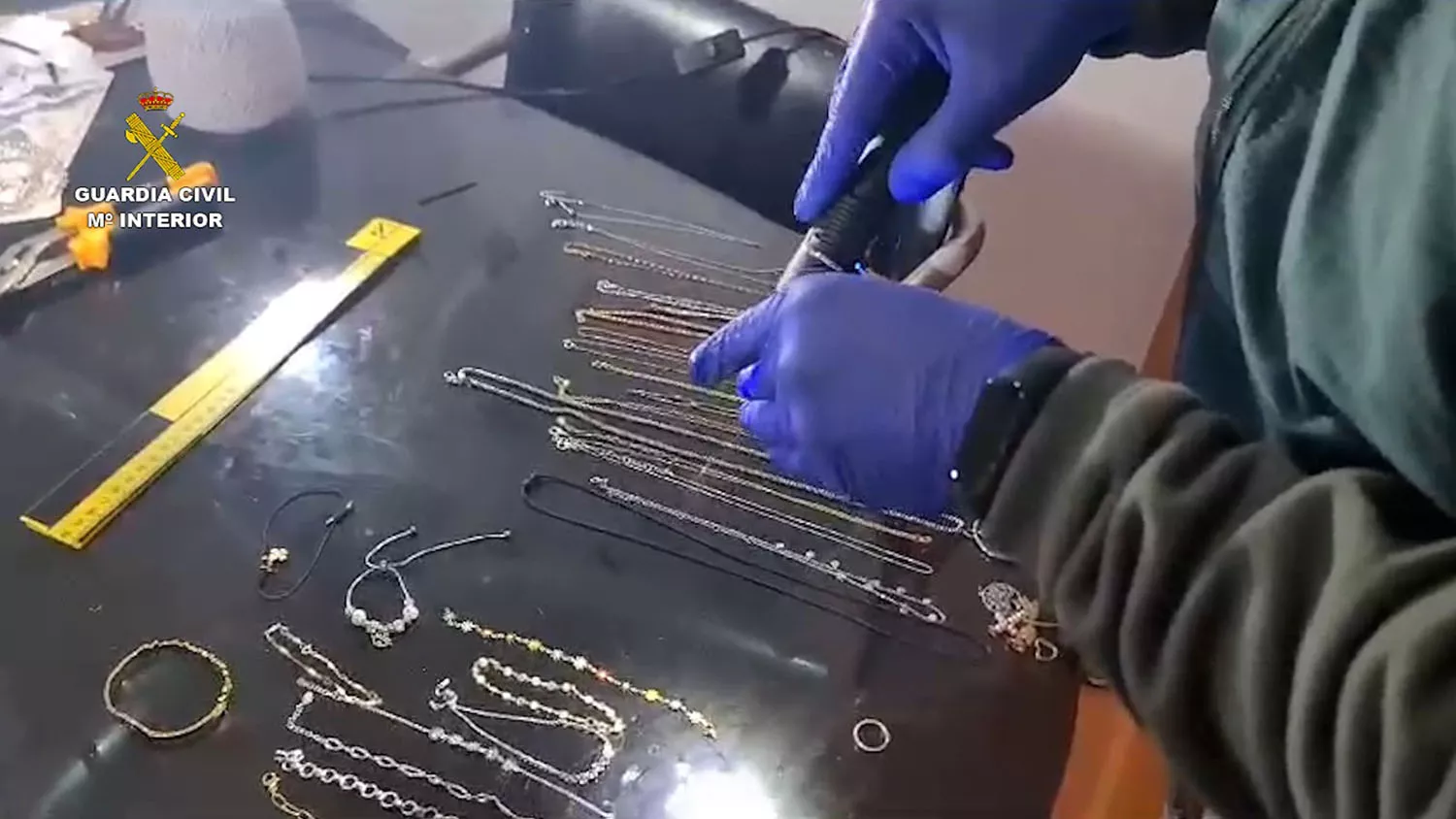 Detenido el grupo criminal experto en robar joyas y dinero que asaltó tres viviendas en Cubillos 1