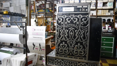 Mercería Casa Brindis cumple 85 años