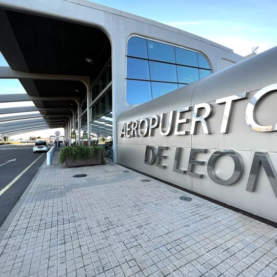 Imagen del aeropuerto de León Imagen del aeropuerto de León