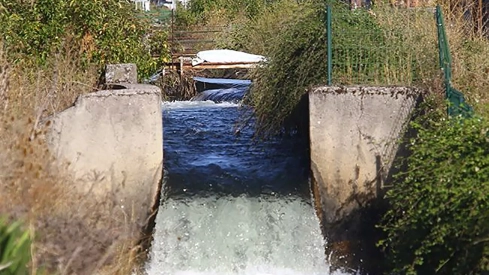 Canal Bajo del Bierzo | Urge identificar las parcelas del Canal del Bierzo Bajo para no retrasar el paso al riego a presión