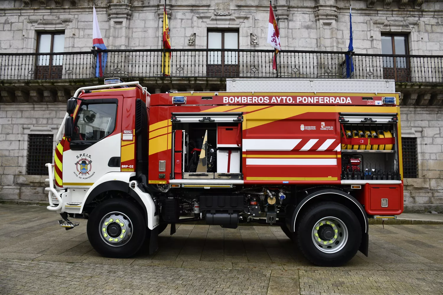 Nuevo camión de bomberos (1)