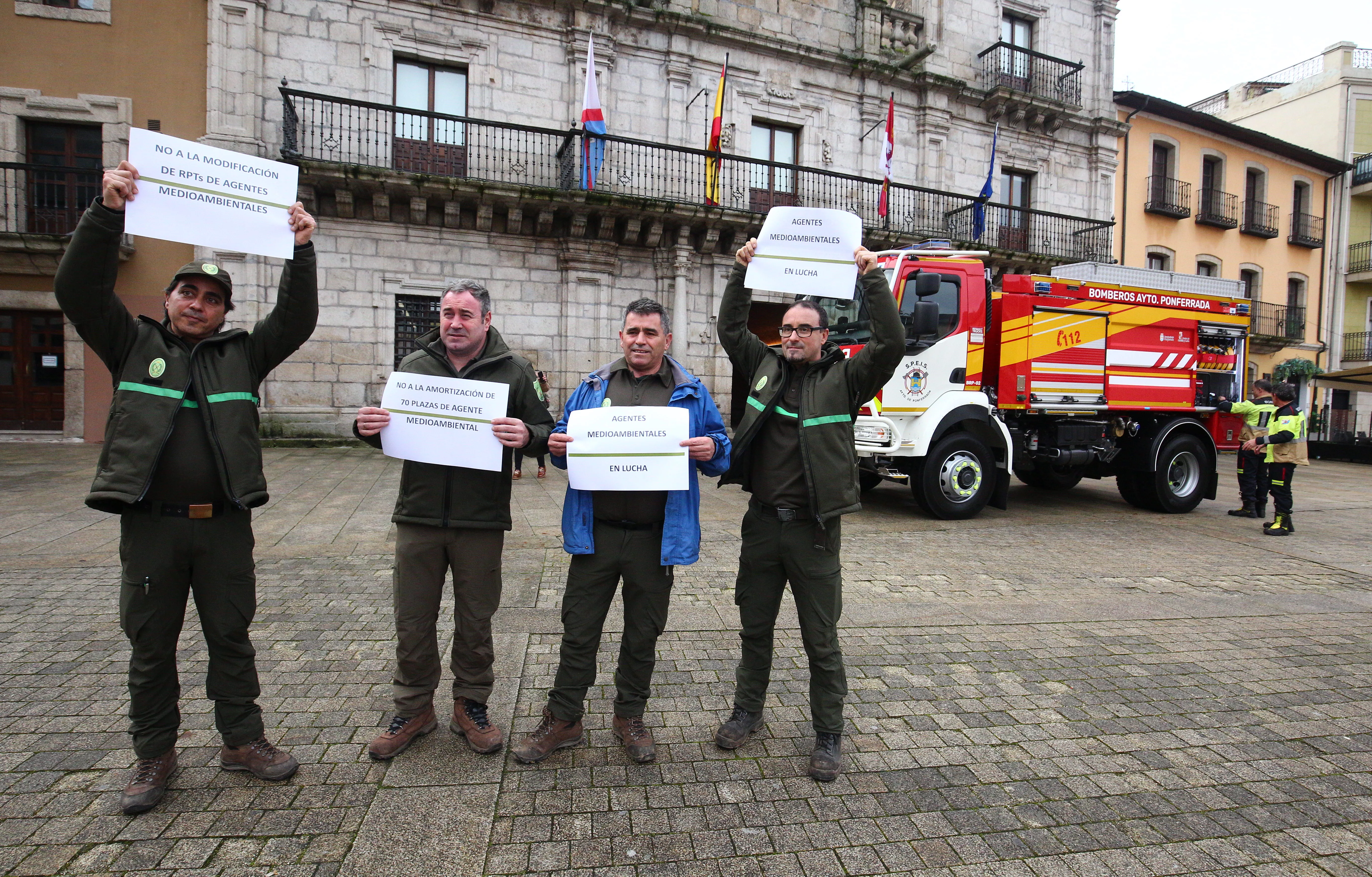 Protesta de agentes medioambientales en Ponferrada