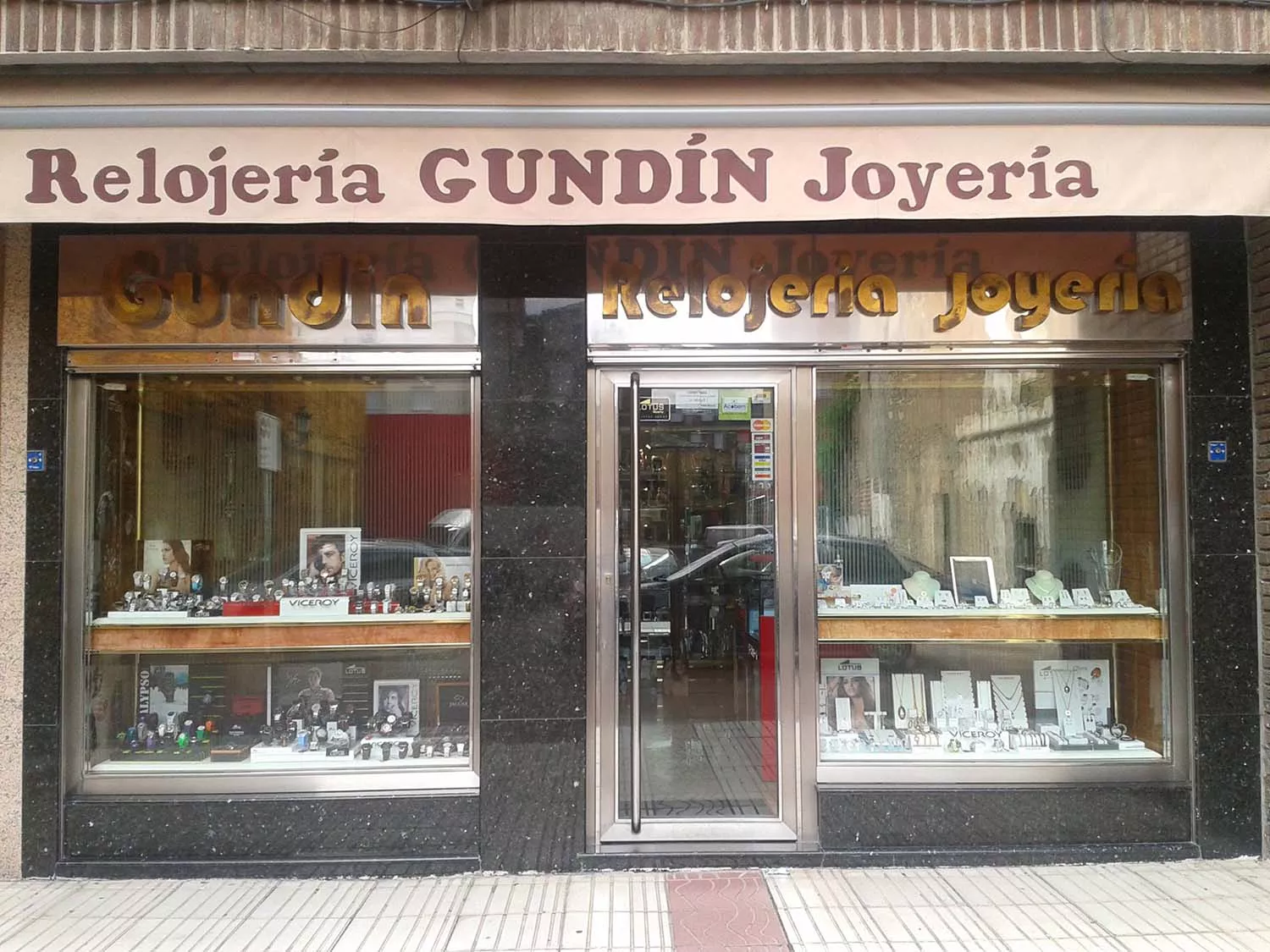 El último tictac Relojería Gundín echa el cierre después de 108 años de historia en Bembibre 6 El último tictac Relojería Gundín echa el cierre después de 108 años de historia en Bembibre 6