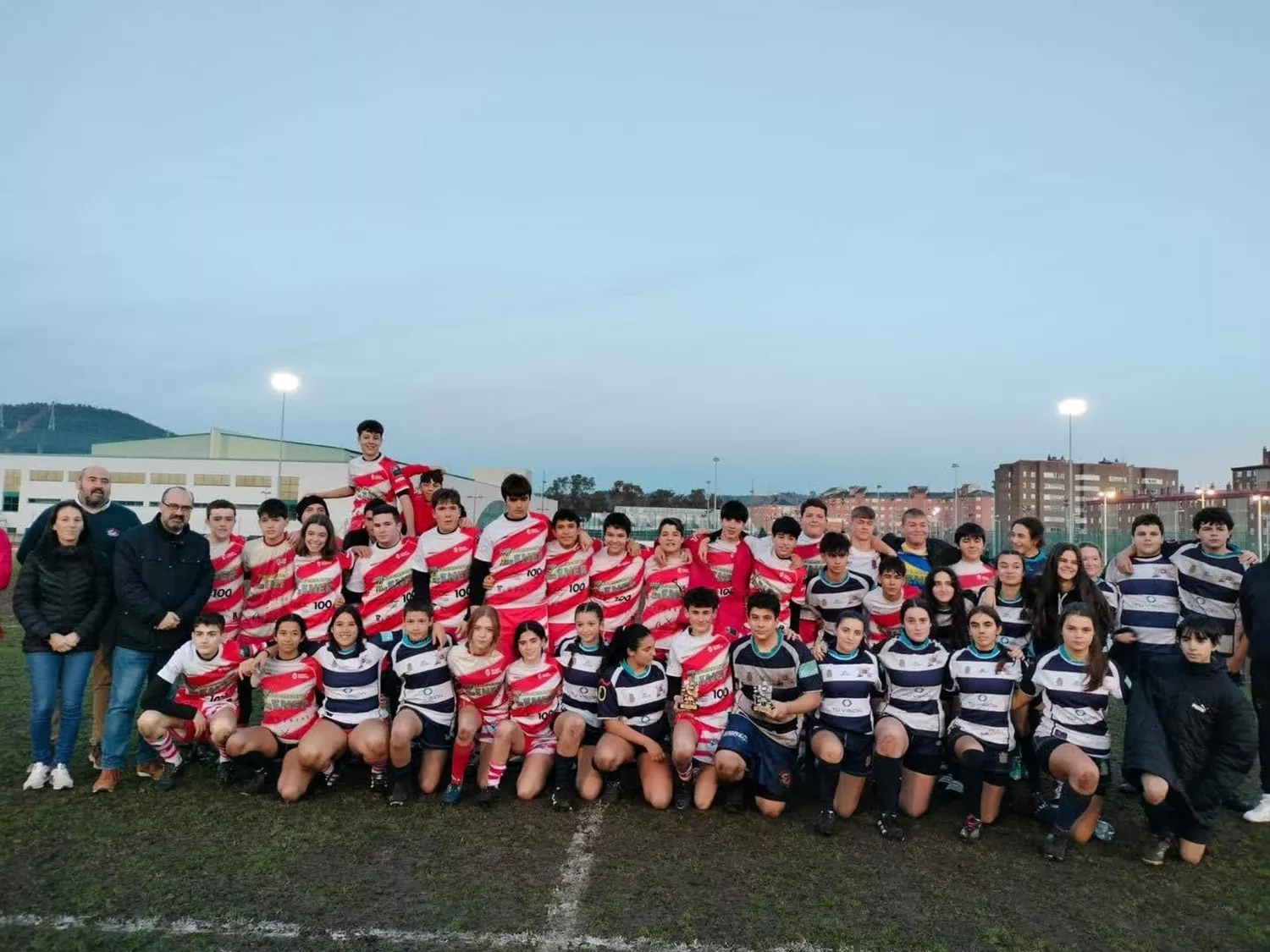 Bierzo Rugby cae ante el C. R. Arroyo en el Torneo de Navidad celebrado en el Colomán Trabado