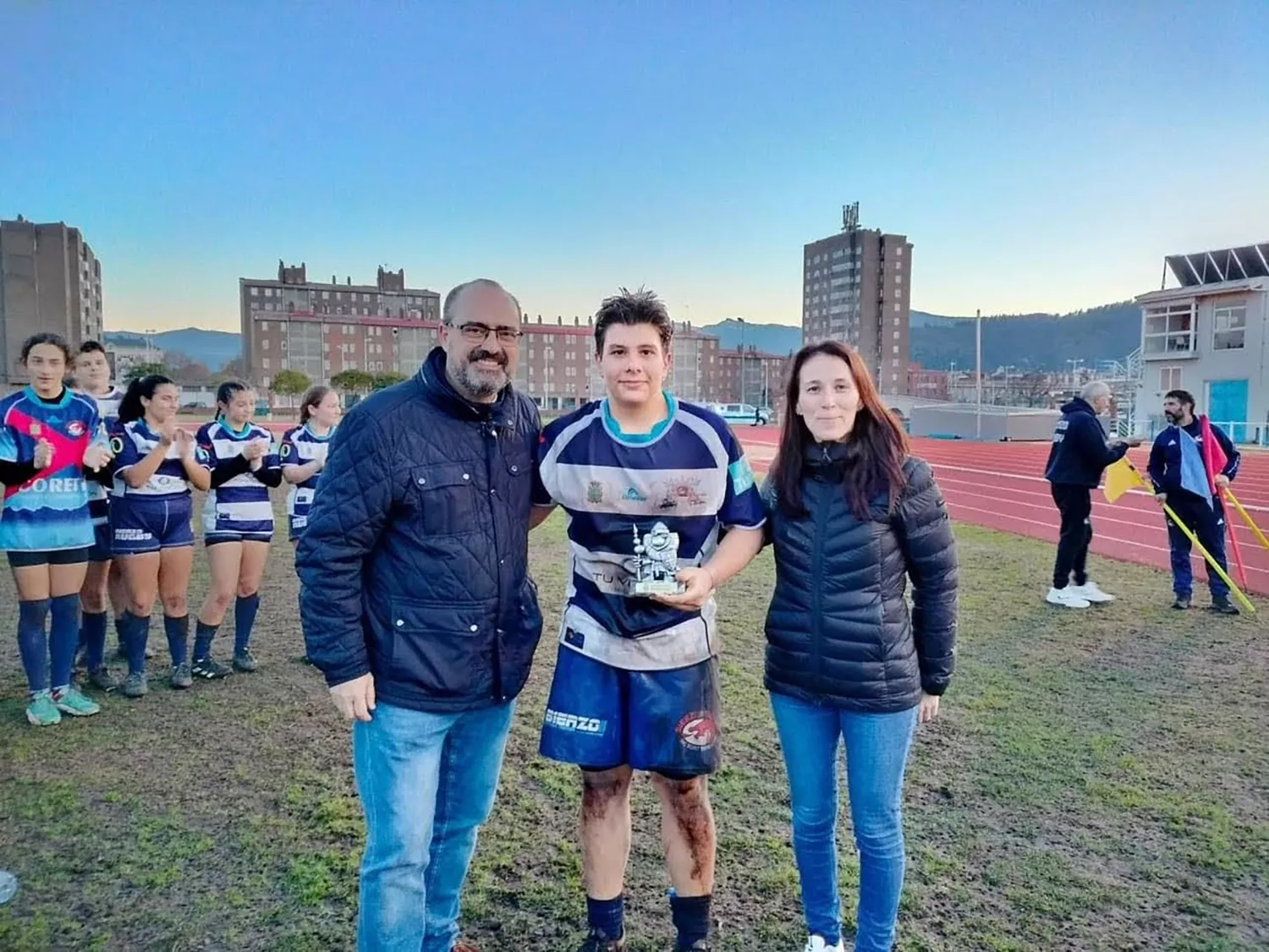 Bierzo Rugby cae ante el C. R. Arroyo en el Torneo de Navidad celebrado en el Colomán Trabado