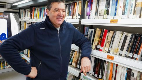 El Bibliobús de León cumple 50 años: Más que un servicio de libros, una conexión vital en los pueblos olvidados El Bibliobús de León cumple 50 años: Más que un servicio de libros, una conexión vital en los pueblos olvidados