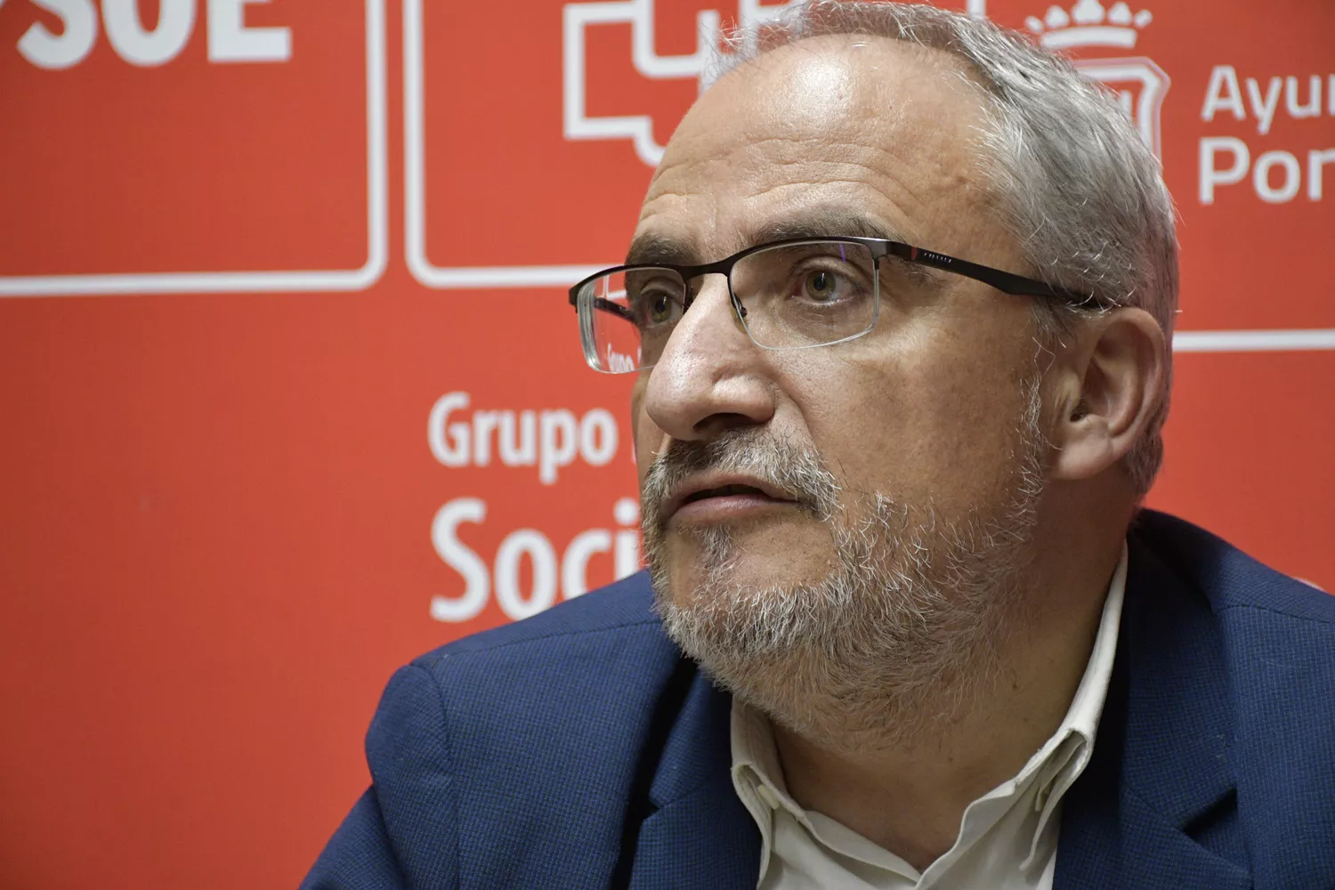 Olegario Ramón (PSOE) cuestiona la suspensión del pleno de presupuestos y expone el documento firmado por Morala que acepta las 12 enmiendas de VOX
