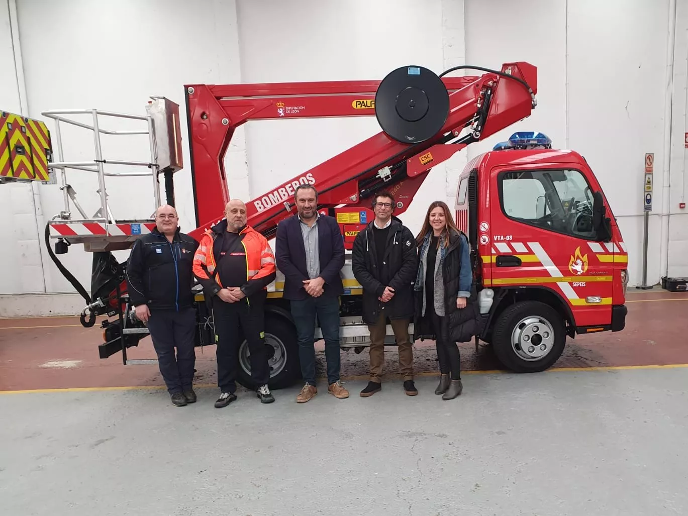 La Diputación de León incorpora un camión a la red provincial de bomberos