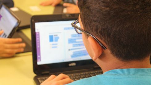 Casi 500 familias de la provincia de León reciben ayudas de la Junta para adquirir portátiles y tablets destinados a la Educación