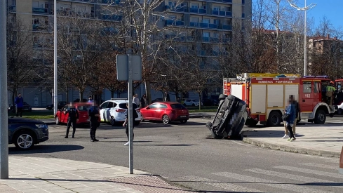 Vuelco en el bulevar de La Rosaleda 