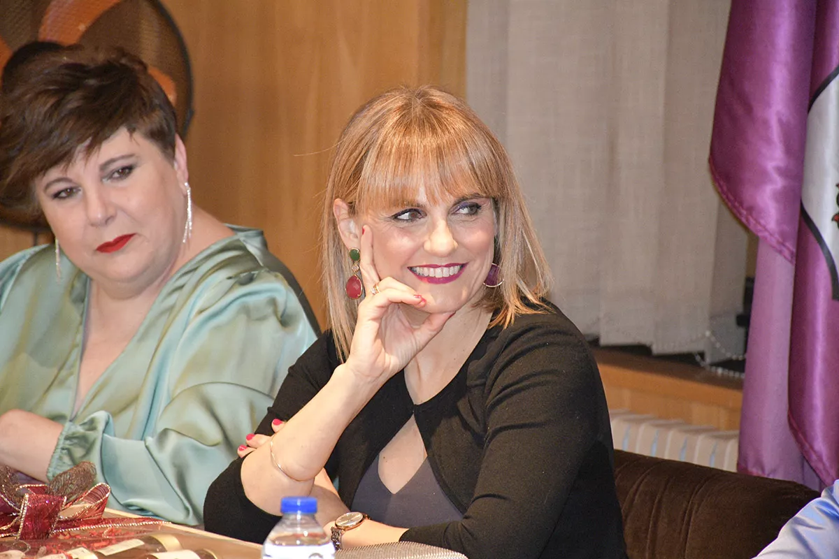 Recepción de autoridades y Mantenedora en el Botillo de Bembibre (1)