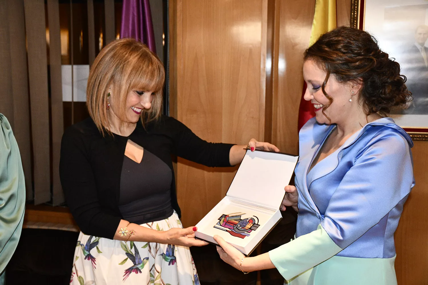 Recepción de autoridades y Mantenedora en el Botillo de Bembibre