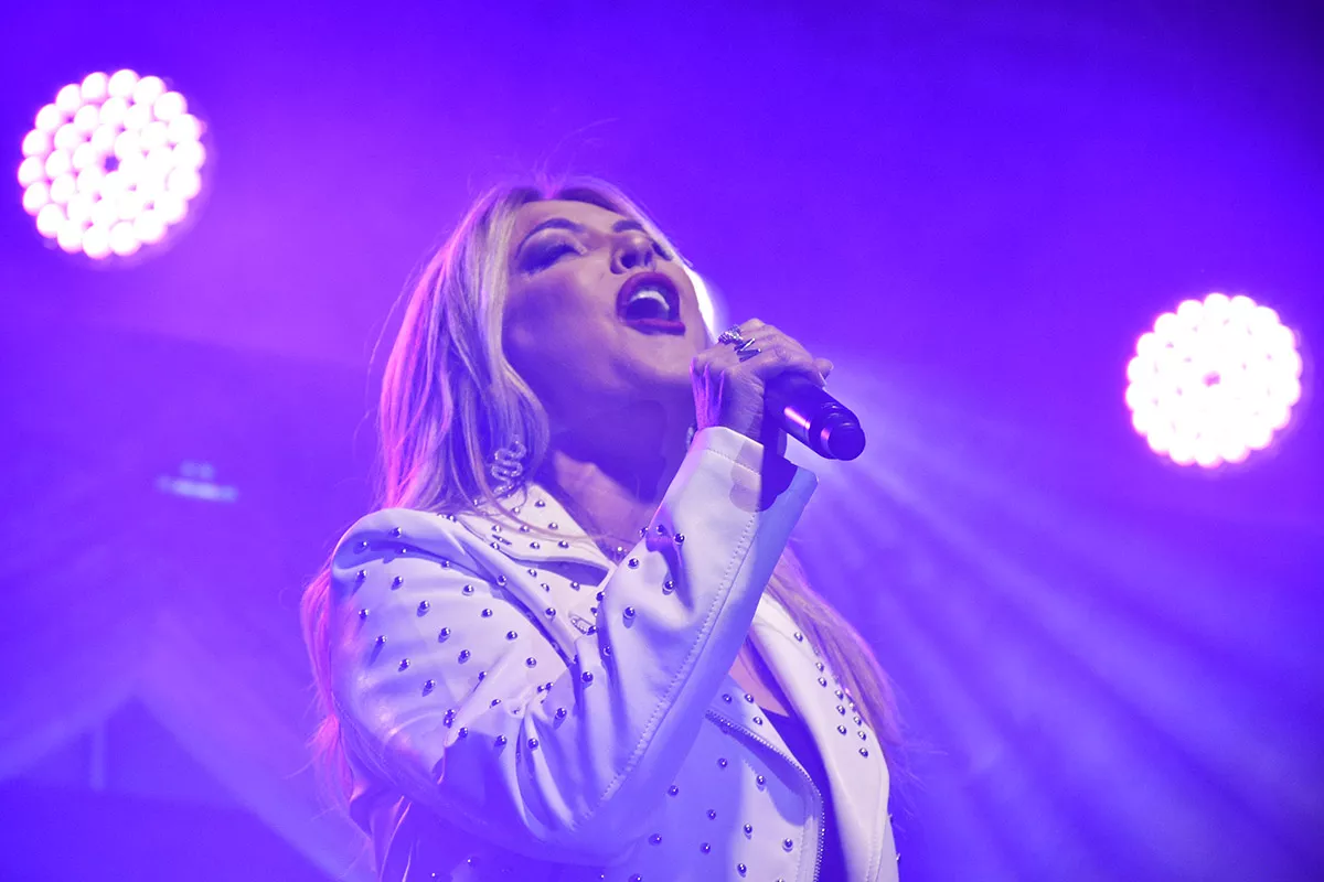 Actuación de Merche en el Festival del Botillo de Bembibre (10)