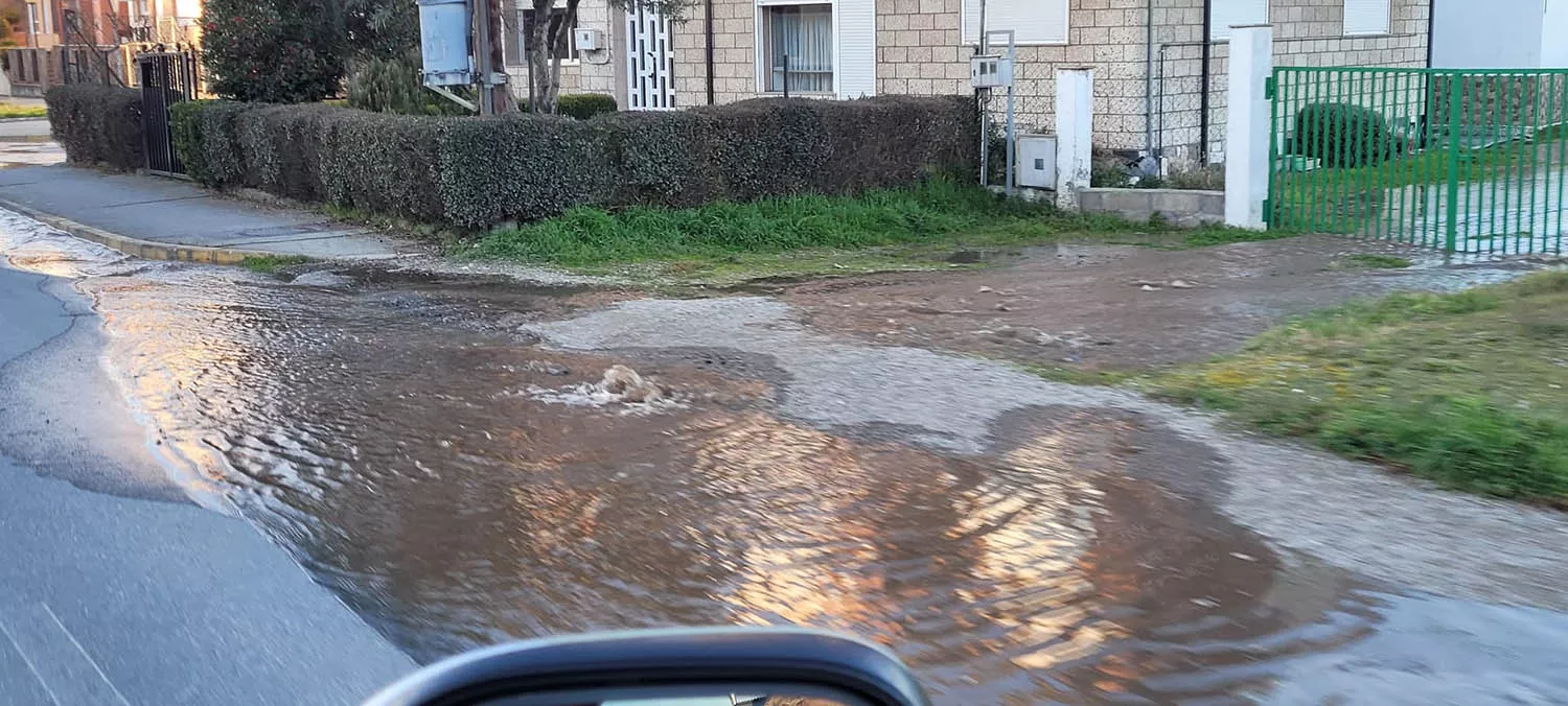 El Ayuntamiento de Ponferrada licitará la reparación de la tubería de Fuentesnuevas para evitar nuevos reventones y cortes