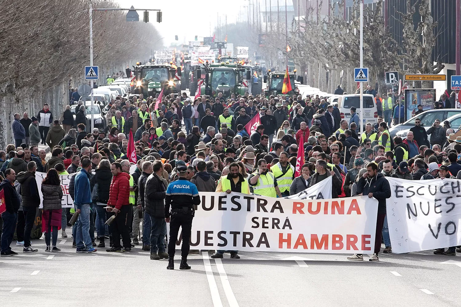 El campo bloquea las ciudades de Castilla y León