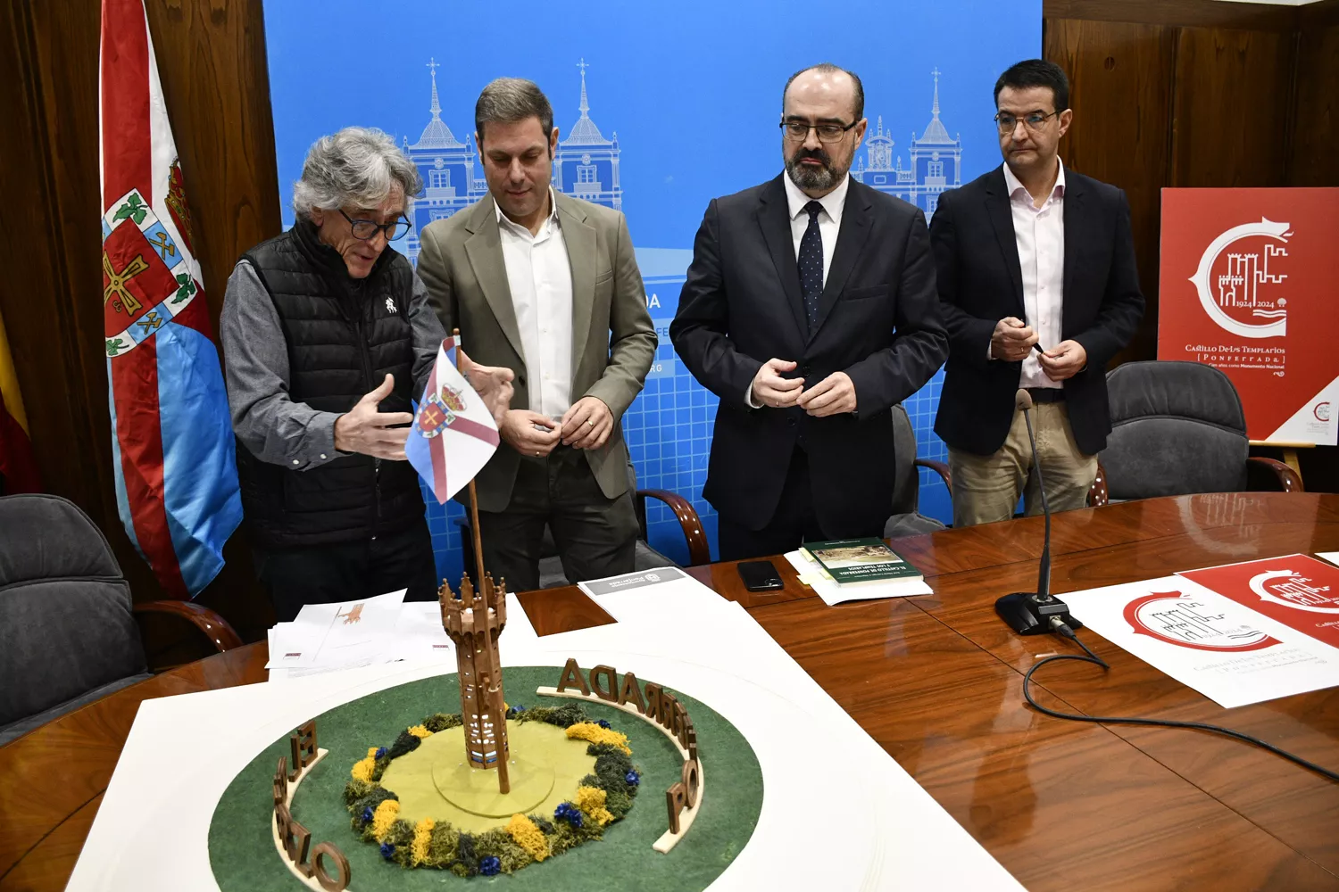 Glorieta entrada ponferrada (8)