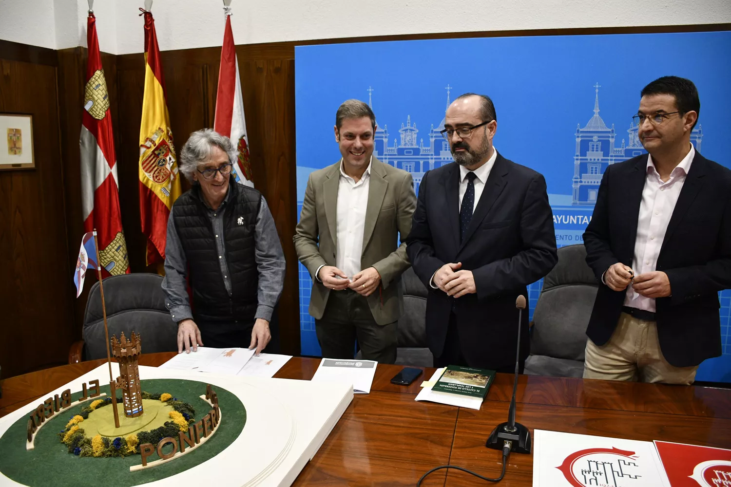 Glorieta entrada ponferrada (9)
