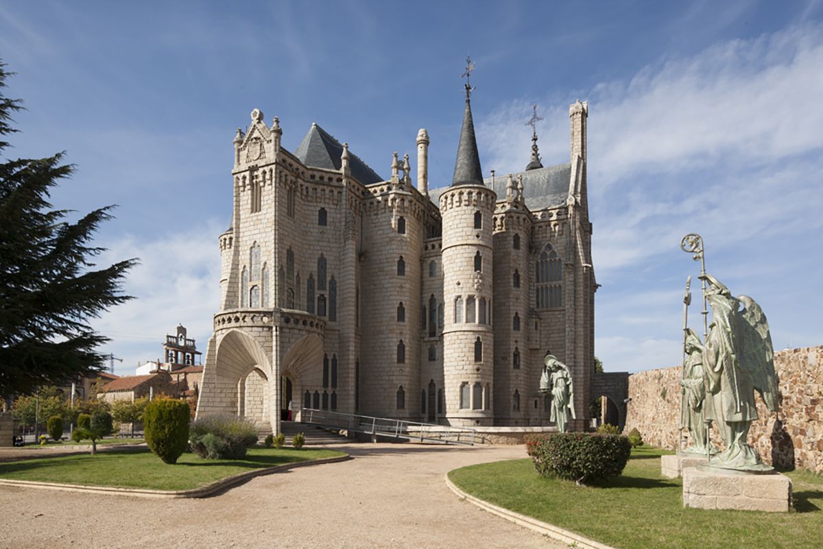 Patrimonio informa del avance favorable en las obras del Palacio Episcopal de Astorga