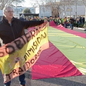 Agricultores se concentran a la entrada de los premios Goya en la Feria de Muestras