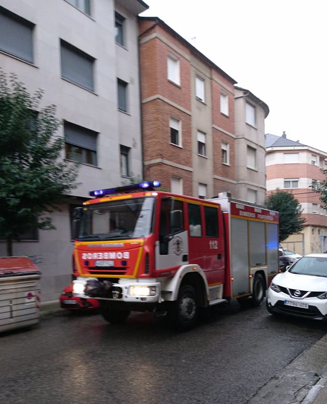 Trasladada al hospital tras el incendio de su cocina en un bloque del ...