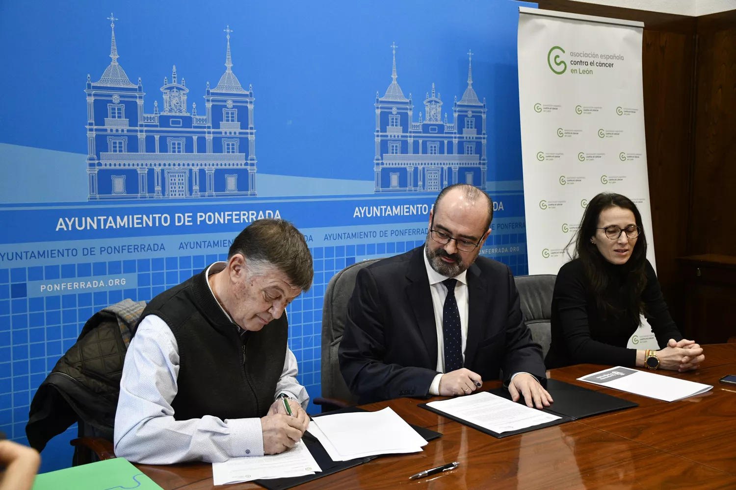 Firma del protocolo 'Espacios Sin Humo'