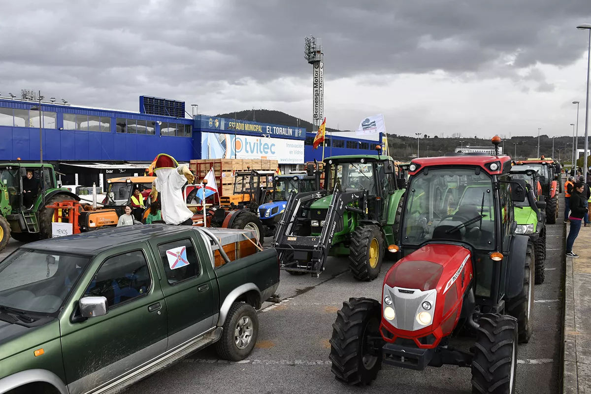 Tractores en El Toralín (2)