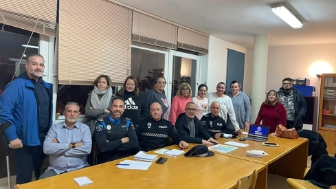 Creación del primer comité de barrio en Flores del Sil (Ponferrada).