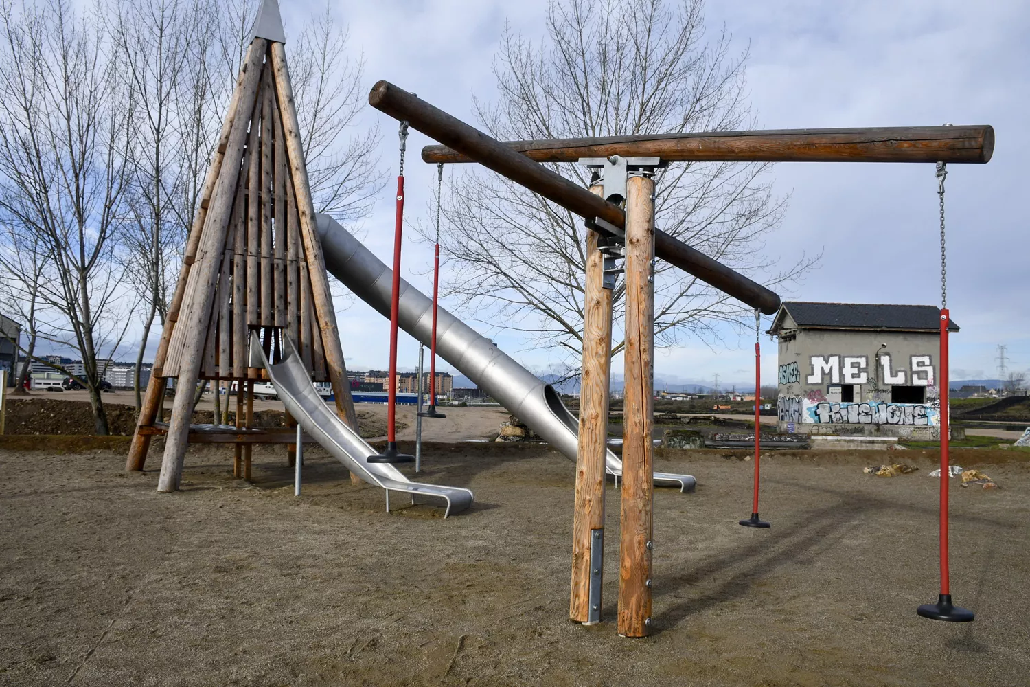 Zona de juegos de madera de Ponferrada