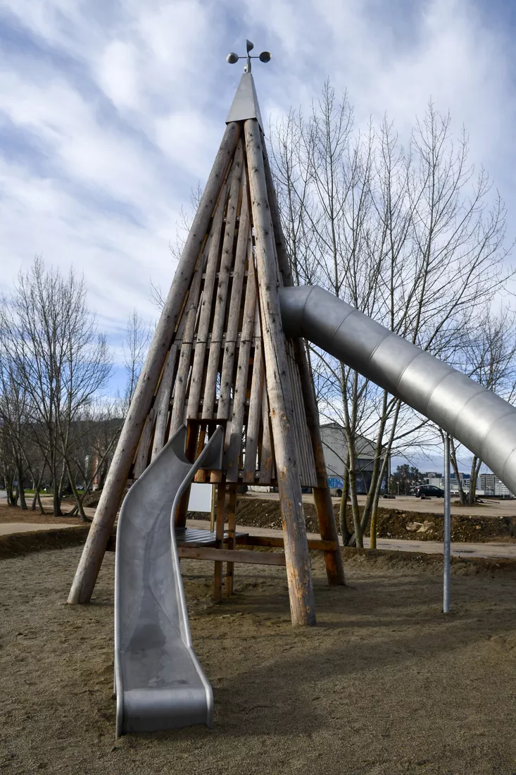 Zona de juegos de madera de Ponferrada