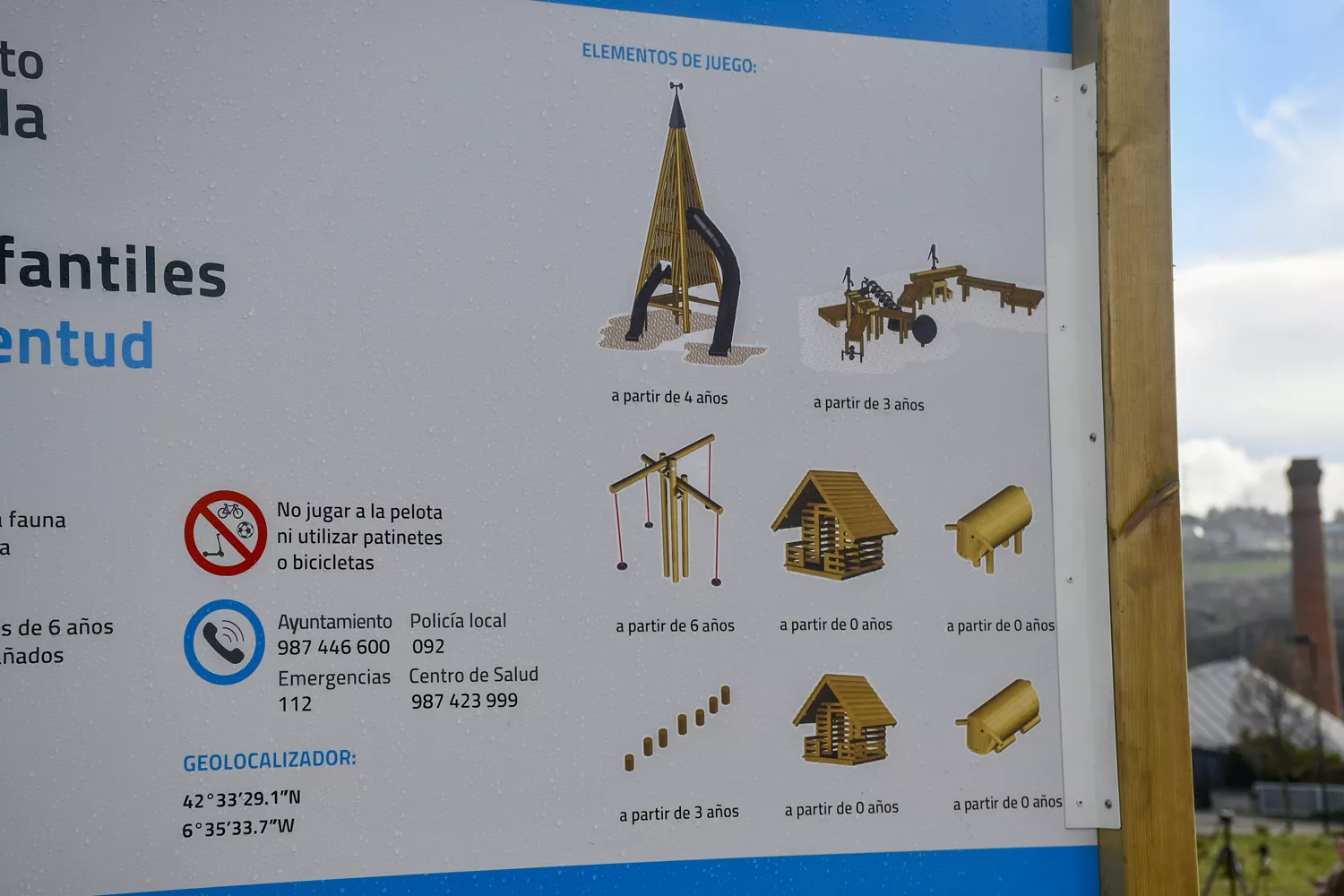 Zona de juegos de madera de Ponferrada