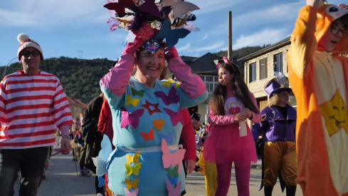 El Carnaval de Torre del Bierzo junto al mundo de Oz con los payasos justicieros El Carnaval de Torre del Bierzo junto al mundo de Oz con los payasos justicieros
