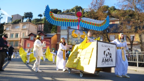 El Carnaval de Torre del Bierzo junto al mundo de Oz con los payasos justicieros El Carnaval de Torre del Bierzo junto al mundo de Oz con los payasos justicieros