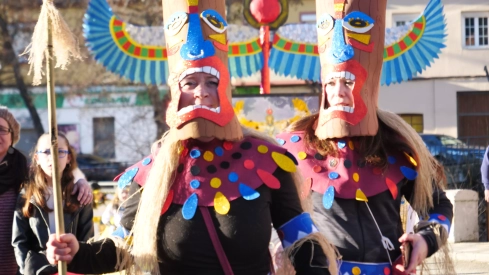 El Carnaval de Torre del Bierzo junto al mundo de Oz con los payasos justicieros El Carnaval de Torre del Bierzo junto al mundo de Oz con los payasos justicieros