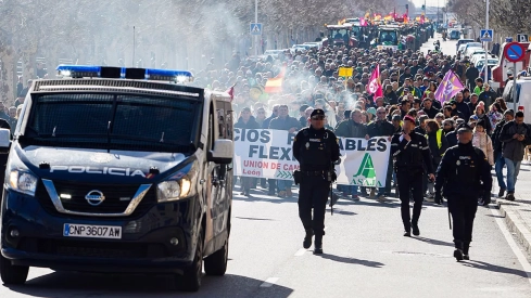 Tractorada por las calles de León bajo el lema Exigimos precios rentables y normas flexibles (9)
