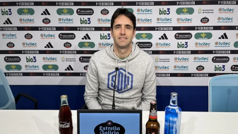 El entrenador de la Ponferradina, Íñigo Vélez | Foto: Twitter Ponferradina