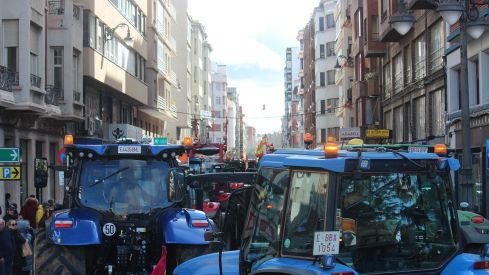 Tractorada convocada por las OPAS en León