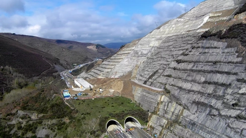 Una herramienta innvovadora permitirá analizar por satélite el talud de Trabadelo