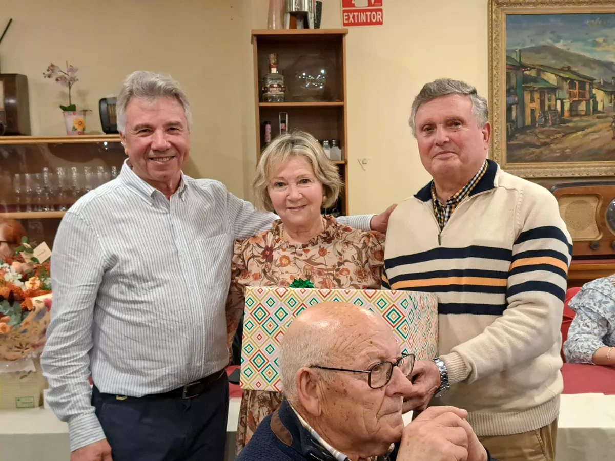 Comida de Hermandad de Ponferrada (2) Comida de Hermandad de Ponferrada (2)