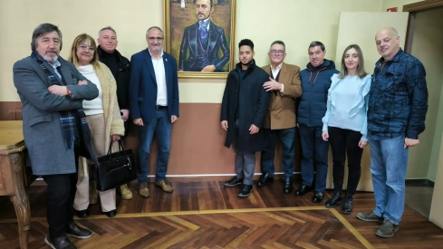 Villafranca del Bierzo estrena un retrato de Gil y Carrasco en su salón de plenos 2