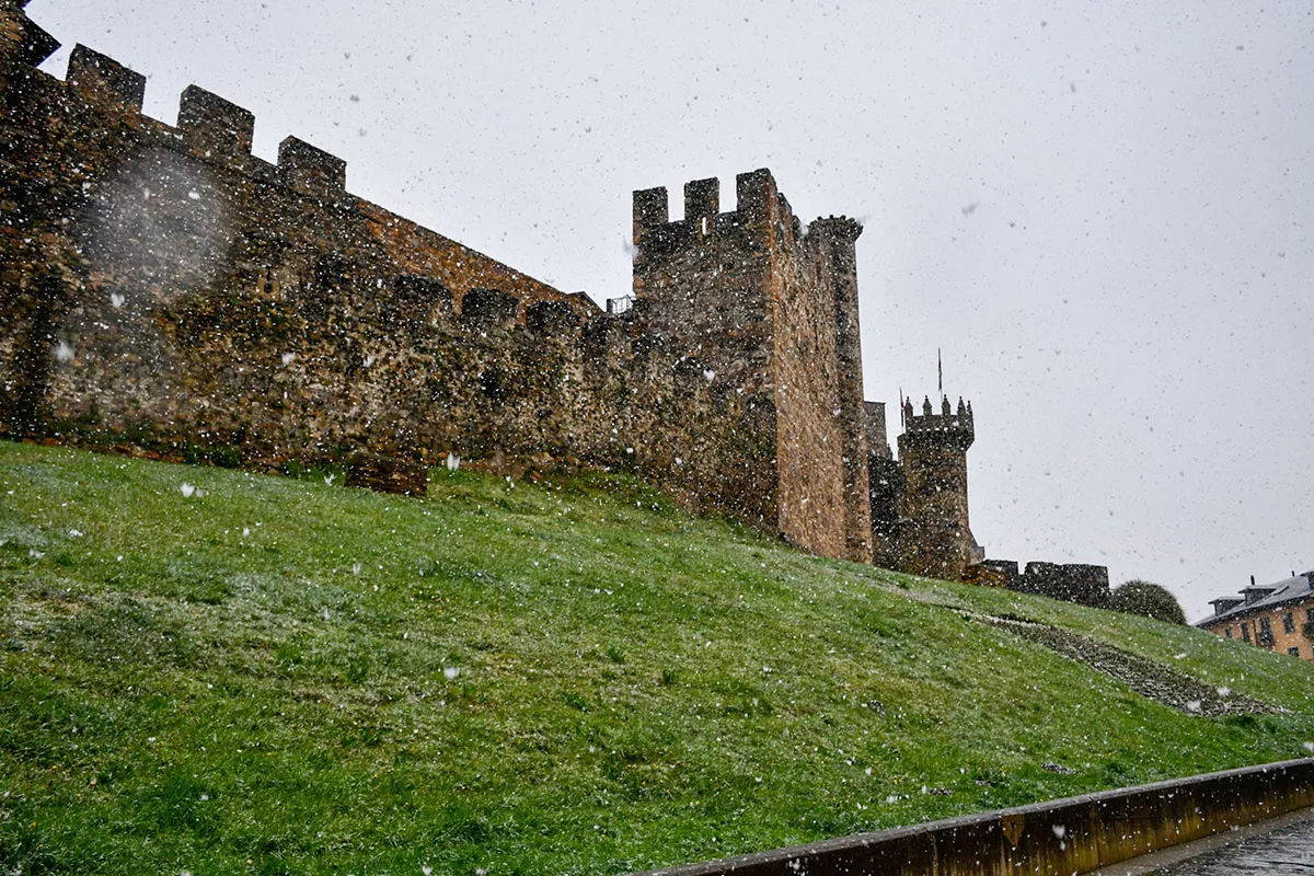 Nieve en el casco antiguo de Ponferrada (3)
