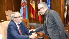 Portavoz del PSOE en Ponferrada, Olegario Ramón y el concejal de Hacienda, Luis Antonio Moreno