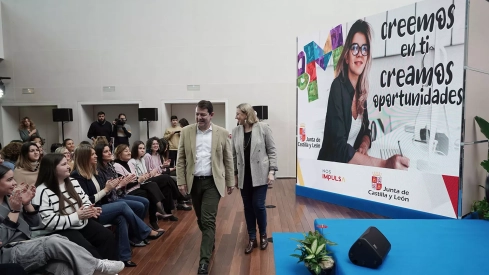 Mañueco anuncia una nueva línea de ayudas para la contratación de mujeres menores de 30 años en sectores con poca presencia femenina1