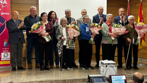8M  Las instituciones de León reclaman una defensa de la mujer los 365 días del año