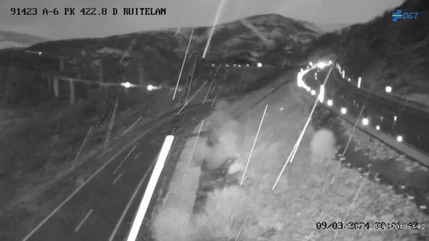 Imagen del paso por Vega de Valcarce (20h.) Imagen del paso por Vega de Valcarce (20h.)